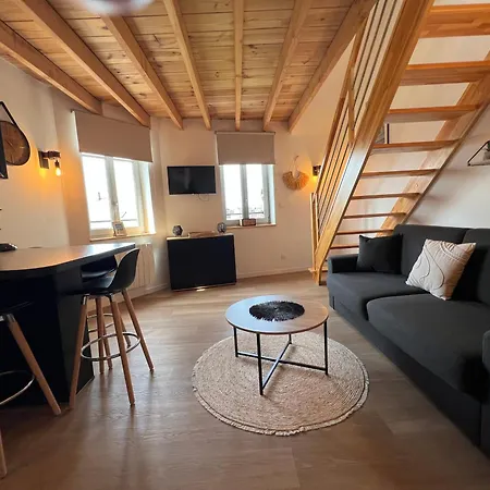 Duplex Leon, Renove, Parking Gratuit , 5 Min *